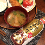 @marusanai_official  様より新商品だし香る鮮度みそ　あわせ650gをいただきました☺︎早速夕飯の味噌汁作りに使ってみました。✔︎片手で使える✔︎開封後常温保存9&hellip;のInstagram画像