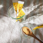 天然由来のビタミンCサプリのハイ・ゲンキCをお試ししましたˎˊ˗ハイゲンキC1包に含まれるビタミンCの量は約90mg⸝⋆1日1~2包が目安で、スティック状なので携帯に便利！水なしでも飲めます&hellip;のInstagram画像