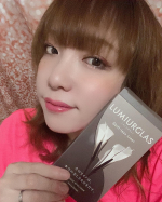 このアイライナーハマると大変です☺️✨✨✨全色集めたくなる❣️お色が絶妙でオシャレ♡筆が適度な重さがあり、描きやすいです。今回はスモアグレージュというお色を試させていただいたのですが、&hellip;のInstagram画像