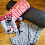 おうち時間の充実のために宅トレグッズも増えていく🙌普段仕事の時も着圧タイツ履いてるけど、ウォーキングとかおうち用に機能的によくてお財布に優しいのを探してたら、身近なスリムウォークで理想&hellip;のInstagram画像