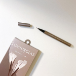 ⠀⠀ 𝖫𝖴𝖬𝖨𝖴𝖱𝖦𝖫𝖠𝖲\ スキルスライナー〈 07. スモアグレージュ 〉/⠀⠀𝟫月𝟤𝟪日に発売された新色 🪄ˊ˗透明感のあるグレーに、マシュマロとチョコレ&hellip;のInstagram画像