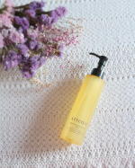 *.もう何本目だろうってくらいリピートしてクレンジング🌿アテニアのスキンクレンズ♡ @attenir_official するんっと落ちるのにつっぱらないから、洗い上がりふっくら&hellip;のInstagram画像