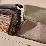 ♡最近気に入って使っているシャンプー．【lavillavita リ・ヘアシャンプー】330ml &yen;3,520.ポンプを押してみるとなんと茶色のシャンプーびっくりしましたが、&hellip;のInstagram画像