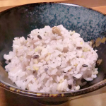 雑穀ミックスも色んなブレンドあるけど、これ美味しくて好き！オール北海道産で玄米・きび・もち玄米・黒米・大麦・青玄米・あわ・ひえ・とうもろこし・大豆・えんどう・もち麦の12種類。玄米も入ってるけど浸&hellip;のInstagram画像