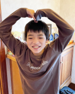 いつまでも赤ちゃんでいて欲しい次男ですが体重抜かれましたキッズサイズ服も150とかだと小さくて大人用だとブカブカ一番難しい時期になりニッセンさんの通販がとーってもお役立ち&hellip;のInstagram画像