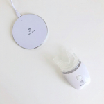 自宅でお手軽・憧れの白い歯に！WHITE CLUB【ホワイトニング LEDライト　スパークリングイレーサー】（SP-WC065LED照射器）をお試しさせていただきました。クリニックに行&hellip;のInstagram画像