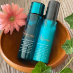 ドゥーオーガニック リペアライン　エクストラト ローション リペア（化粧水）と、オプティマイジング ミルク リペア（乳液）をお試し💕化粧水はとろみはなくサラサラ。とっても軽やかで、パシャパシャ&hellip;のInstagram画像