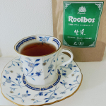 株式会社TIGERさんの「有機生葉ルイボスティー｣を飲みました☺️袋を開けるとフワ〜っと茶葉のとてもいい香りに癒されました❤️サラ〜っと喉を通り抜けて嫌な苦味は一切なく、香り高いとても&hellip;のInstagram画像