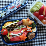 長男のお弁当。カーズのマックイーン弁当。*昨日は長男の遠足でした⑅◡̈*遠足ったって「遠足ごっこ」で#行き先は園庭#なのにお弁当要*最近お友達の影響からかカーズ推し&hellip;のInstagram画像