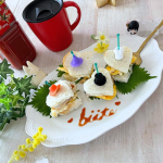 #今日のランチ⁡⁡⁡ハート型のサンドイッチ💗⁡可愛いさ溢れるピック𖤣𖥧𖥣𖡡𖥧𖤣に注目💛💛⁡これシリコンで出来ているから何度も洗えて使えるから色々な料理を楽しめま&hellip;のInstagram画像