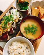 ハウス食品さんより頂いた玉葱🧅辛くない臭くないとの事で半信半疑のまま生で頂いてみたところ、確かに甘くて後に臭さが残らなかったです‼︎👴はのInstagram画像