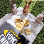 味付けがおいしい！『トトチップる』です🐠🥚🐠🥚🐠🥚🐠おとなのおつまみにぴったり？なスナック！(割りと大きめ)😋なんのスナック？⏩️魚の皮を使ったロカボなスナック菓子&hellip;のInstagram画像