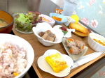 ほっこりする栄養満点そうなランチ🥰ちょこっとずついろんな種類が食べられて楽しかった✨近畿大学病院の目と鼻の先にあります👀👃#近畿大学病院 #ainahaina#カフェ#カフェ巡&hellip;のInstagram画像