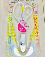 ❁ フィットカットカーブ ひとくちカット小さいお子さんがいる方におすすめ☺️食事用のはさみの紹介です✨＊軽い切れ味が特長ののInstagram画像