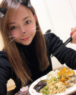 🍱HEALTH🍱外食し過ぎで、デブ化してる私🐷🐷🐷 予定が入ってない日には、なるべくジムを通って、ダイエット料理を食べます🥬でも自己流でやってるから、なかなか効果ないですし、栄養失調になり&hellip;のInstagram画像