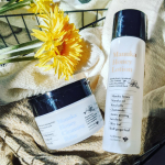 冬の訪れまであと少し。株式会社 山田養蜂場様より加熱処理をせず、採れたてのままの生マヌカ蜂蜜を使ったはちみつコスメアイテムを2品紹介。🐝マヌカハニーローションa化粧水 150ml &yen;385&hellip;のInstagram画像