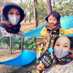 Hammock with family🏕✨✨It's getting colder and colder, so warm parent-child coordination🧣❄️Have a&hellip;のInstagram画像