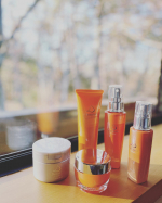 大人の敏感肌の悩みを解き放つ、世界初の発酵コスメ✨ Denovis（デノヴィス)フル5点セットのモニターをさせていただくことになりました。 デノヴィスは、自然素材から生まれ&hellip;のInstagram画像