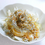 一口に玉ねぎといっても、いろいろな種類がありますよね😋今回、LOHACOさんで販売されている、個性豊かな3種類の玉ねぎ（スマイルボール・さらさらレッド・札幌黄）をお試しさせていただきました💓&hellip;のInstagram画像