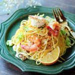 エスニック風ペペロンチーノ🍝.いつものペペロンチーノにアンチョビーナンプラーを足すだけでエスニック風に.豊かな風味がしっかり効いて、おうちアジア料理のグレードが格段にアップするのでお気&hellip;のInstagram画像