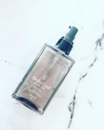 髪の乾燥対策にはこちらを💕ハーバルリーフ オーガニックヘアオイルは、ビタミンC誘導体によるキューティクル補修に着目したワンランク上のヘアオイル✨VC-IP（ビタミンC誘導体）が、傷んだ髪を集中&hellip;のInstagram画像