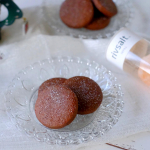 塩クッキー・チョコレート味を作りました*塩クッキーを作るのは初めて。そのチョコレート味も、もちろん初めて。　お塩は、 nooks さんの #リブソルト を使いました&hellip;のInstagram画像