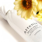 cosmos1015・Attenir&nbsp;ドレススノーローション美白とシワ改善を同時に叶えるW効能の薬用美白・エイジングケアライン、ドレススノー化粧水内側からふっくら弾むようなハリ肌へ。「&hellip;のInstagram画像