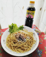 ホシサン株式会社様より、九州醤油☆あまくちをお試しさせていただきました😄.ペロッと舐めてみたら、醤油というより醤油タレのような味わいで、これは料理に合う😏.早速、本日のランチパスタの味&hellip;のInstagram画像