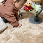 #7ヶ月 #お座り出来た #鏡あそび #引き笑い #母ちゃん譲り#ハイハイできた #凶暴になってきた #敵はおしりふき#コダック力作#みんなのシール  #あ&hellip;のInstagram画像