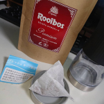 モニプラファンブログにて当選、タイガールイボスティー！三角型のパックが七個、密封状態で入ってました。普段飲んでいるものより色濃く、熱湯を注ぐとすぐに抽出されたように色が出ました。雑味が少なく、すっ&hellip;のInstagram画像