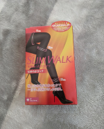 スリムウォーク　あったかタイツなめらかタッチを履いてみましたー😍着圧ソックスですよー！！医学から生まれた段階圧力設計です！足首から上へいくほど圧力が低くなる設計（足首21hPa、ふ&hellip;のInstagram画像