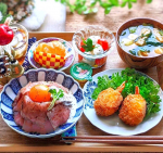 .⁡⁡.⁡⁡晩ご飯♡ᵕ̈*⑅⁡⁡⁡⁡⁡どどーーん！ローストビーフ丼献立の日✧◝(⁰▿⁰)◜✧✨⁡⁡.⁡⁡⋈ローストビーフ丼　⁡⋈ねぎとお豆腐のお味噌汁⁡⋈カニのクリーム&hellip;のInstagram画像