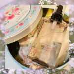 ハーバルリーフ オーガニックヘアオイルをお試ししました✨✨アールグレイが大好きなのでアールグレイの香りのヘアオイルにとても興味がありましたそしてさらに大好きなビタミンC誘導体が配合され&hellip;のInstagram画像