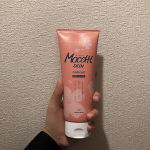 ...モッチスキン吸着クレンジングの桜を使ってみたよ〜◎...桜は限定の香り💓...国産桜エキスと複合型ビタミンC誘導体が入っているクレンジング◎...テク&hellip;のInstagram画像