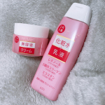 pdcのピンクのピュア ナチュラル✨ピュア ナチュラル エッセンスローション リフト Nと、ピュア ナチュラル クリーム　モイストリフト Nです💕乾燥による小じわを目立たなくする効能評&hellip;のInstagram画像