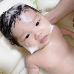 🛀\ アトピタ🧴 /ベビー用の全身ソープアトピタを貰ったよ🧴🤍アトピタの保湿剤は知ってたけど全身ソープもあるんだね🧺⋆︎*無香料無着色、防腐剤無添加🌿保湿成&hellip;のInstagram画像