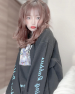 .パーカー大好き人間ᗜ &bull; ̫ &bull; ᗜ💕.まだホワイトニング🦷がんばってりよ~..#ホワイトクラブ #スパークリングイレーサー #ホワイトニング #白い歯 #セルフホワイト&hellip;のInstagram画像