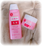 クリスマス&年末にむけてなんだか忙しい💦パッと準備してパパッと買い物に出かけたい、そんな最近の味方がこちらだ〜〜‼︎『ピュアナチュラル エッセンスローションリフト & クリームモイスト&hellip;のInstagram画像