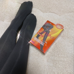 スリムウォーク美脚あったかタイツ❤️滑らかで日中キツすぎないほどよい着圧でスッキリ見えるタイツ☺️うすくないから風邪も通しにくいのかな？毎日タイツや、ソックス、レッグウォーマーが大事だから重&hellip;のInstagram画像