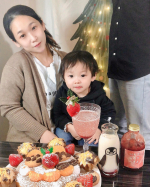 I did my best to make sweets for Christmas 2021🎂🎄🍪🧁🍓🍊Happiness to drink the most delicious strawbe&hellip;のInstagram画像