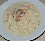 毎日、寒いから温かいものをたべたくなりますよね💞今回は、袋のまま電子レンジで温められる✨SSK シェフズリザーブ　レンジでおいしい　クラムチャウダーをうどんで食べてみました💕こ&hellip;のInstagram画像