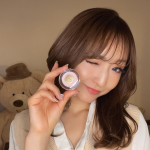 @eporashe 【EPORASHE】エポラーシェのアイシャドウ使ってみたよ🌷シャドウベース久々に使ったけど発色良かった💓ベース自体の密着感がピタッとしててほのかなピンク&hellip;のInstagram画像