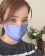 今回はスパンマスクのモニターをさせていただきました。マスクをオシャレにつけれるってことでたくさんのカラー展開💓パープルは初めて使ったけど肌の色が明るく見えて、マスクをつけていても気持ち明る&hellip;のInstagram画像