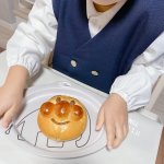 ぞうさんプレート可愛いのにぜんぜん滑らない！息子がめちゃ気に入ってます。#donebydeer_japan #ダンバイディア #nookswebshop #donebydeer #mo&hellip;のInstagram画像