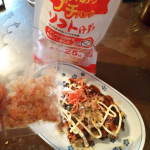 マルトモさまより『使い切りプチパックソフトけずり』『だしcook鶏大根のてり煮の素』『だしcookかぼちゃのそばろ煮の素』をお試しさせていただきました😄.一回使い切りの鰹節、こ&hellip;のInstagram画像