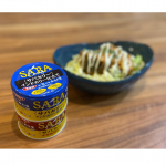 ..清水食品さんと新宿中村屋さんの共同開発によるサバカリーをモニターさせていただきました♡..ざく切りにしたキャベツをレンチンして水気を絞ったらマヨネーズと塩コショウを和えてお皿に盛り&hellip;のInstagram画像