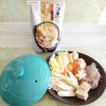 若鯱家監修 カレー鍋スープ 720g火の国華れ監修 豆乳鍋スープ 750gをモニターしています。本日は豆乳鍋の方を試食😆・白菜・しらたき・かまぼこ・豚肉&hellip;のInstagram画像