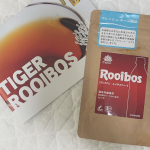 ルイボスティー試させて頂きました❤️娘が便秘気味になると飲ませていたルイボスティー😍オーガニックなのも嬉しいし！ペットボトル用なのでいれるだけで簡単に持ち運べるルイボスティーになる&hellip;のInstagram画像