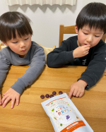 ❤︎有限会社ルーティ 様より【幼児期の食べるチカラを育てる！こども食育グミ】をお試しさせていただきました🤗子供たちに人気のぶどう味の程よい弾力で噛むトレーニングにもなるもちもち&hellip;のInstagram画像