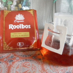 TIGERのプレミアム・ルイボスティーです南アフリカの強力な太陽光を活用して天日干し発酵させていますルイボスティー独特の豊潤な香りを楽しめます独特な香りと味で、ちょっと飲みにくいかなと&hellip;のInstagram画像